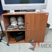 Lote 008 - Credenza con 2 puertas y 1 entrepaño color café - Imagen 6