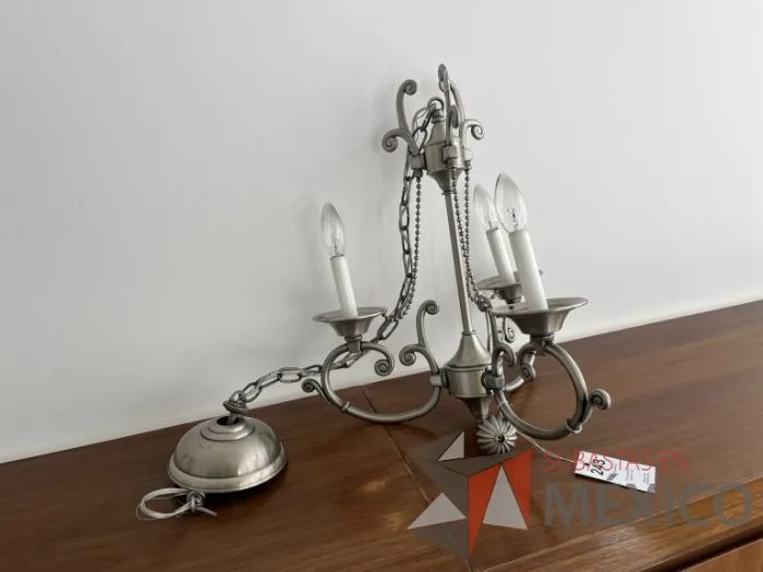 Lote 060 - Candelabro de techo metálico de 3 focos - Imagen 6