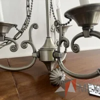 Lote 060 - Candelabro de techo metálico de 3 focos - Imagen 8