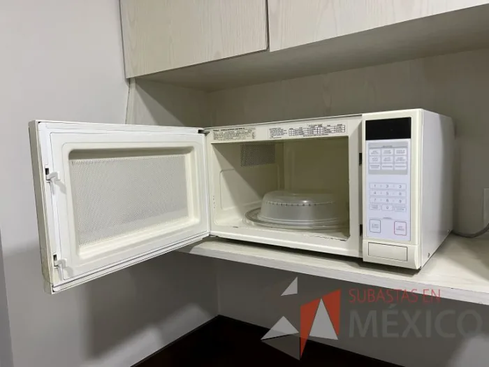 Lote 009 - Horno de Microondas - Imagen 2