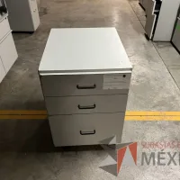 Lote 073 - 9 Archiveros verticales de 3 cajones color gris
