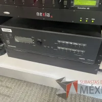 Lote 152 - Sistema de Video conferencia Webex Room (9 micrófonos, cámaras, switch PoE, rack, control táctil, proyector y sistema de presentación digital) - Imagen 13