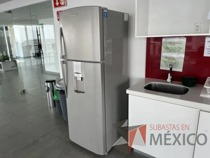 Lote 156 - Refrigerador marca Mabe - Imagen 8