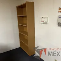 Lote 026 - Librero de 4 entrepaños color madera - Imagen 5