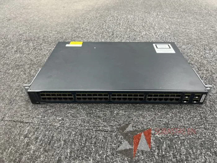 Lote 042 - Switch, CISCO