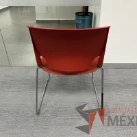 Lote 019 - 2 Sillas de comedor color rojo - Imagen 4