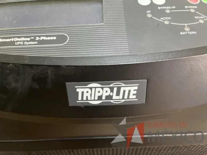 Lote 028 - UPS Tripp Lite SmartOnline Trifásico de Doble Conversión 120/208V 20kVA 16kW - Imagen 11