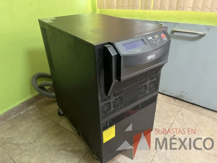 Lote 028 - UPS Tripp Lite SmartOnline Trifásico de Doble Conversión 120/208V 20kVA 16kW - Imagen 13