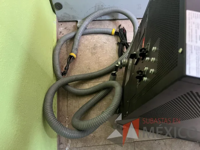 Lote 028 - UPS Tripp Lite SmartOnline Trifásico de Doble Conversión 120/208V 20kVA 16kW - Imagen 7