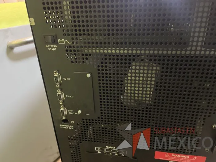 Lote 028 - UPS Tripp Lite SmartOnline Trifásico de Doble Conversión 120/208V 20kVA 16kW - Imagen 5