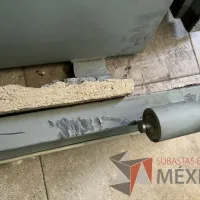 Lote 001 - Puerta blindada con marco metálico, llave y chapa. - Imagen 4