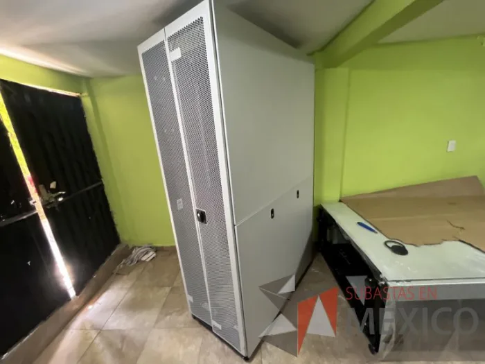 Lote 022 - Gabinete de comunicaciones color blanco