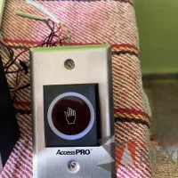 Lote 025 - 2 Sistemas de acceso de puerta (Imanes, lector de huella, sensor de apertura y caja) - Imagen 8