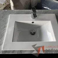 Lote 030 - Lavamanos con mueble de 2 puertas con cubierta de mármol y tarja - Imagen 3