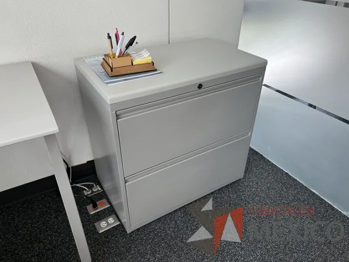 Lote 025 - Archivero horizontal de 2 cajones color gris - Imagen 7