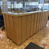 Lote 001 - Mueble de recepción para 2 personas con 2 archiveros de 3 cajones - Imagen 2
