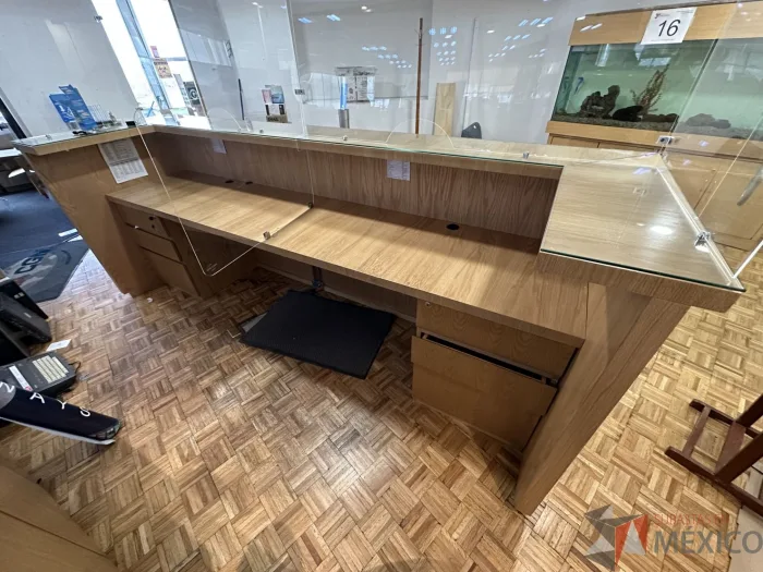 Lote 001 - Mueble de recepción para 2 personas con 2 archiveros de 3 cajones - Imagen 6