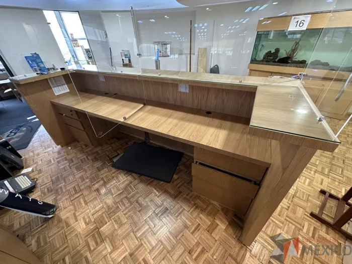 Lote 001 - Mueble de recepción para 2 personas con 2 archiveros de 3 cajones - Imagen 7
