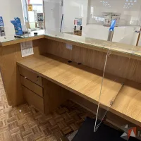 Lote 001 - Mueble de recepción para 2 personas con 2 archiveros de 3 cajones - Imagen 11