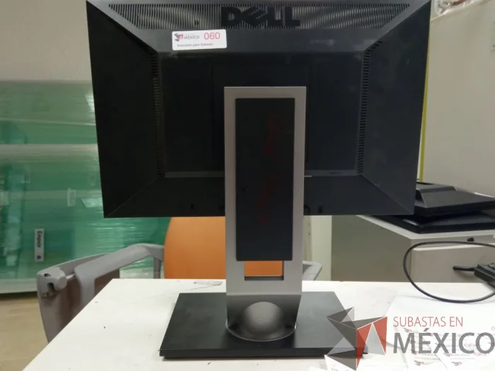 Lote 022 - Monitor Dell E1910C - Imagen 4