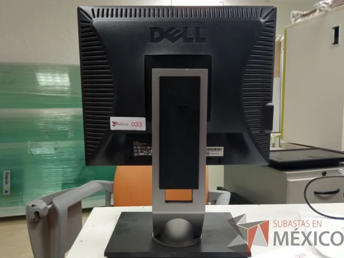 Lote 017 - Monitor Dell 1706FPVT - Imagen 4