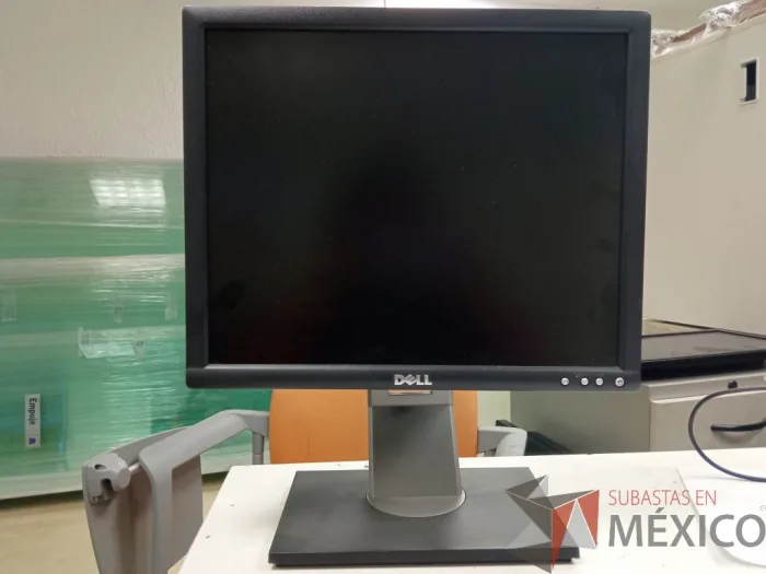 Lote 017 - Monitor Dell 1706FPVT