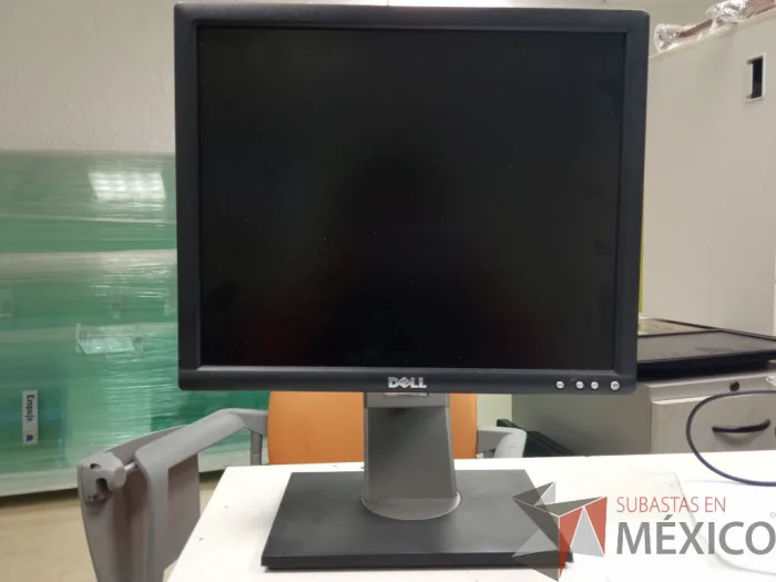 Lote 017 - Monitor Dell 1706FPVT - Imagen 2