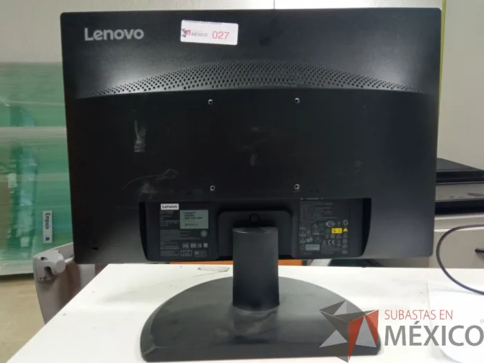 Lote 023 - Monitor Lenovo de 19.5", Modelo: E2054A - Imagen 4
