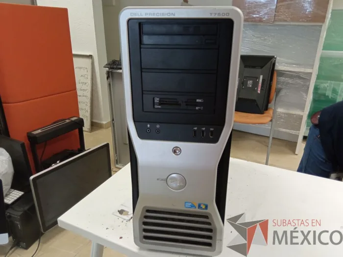Lote 061 - Dell Precision T7500