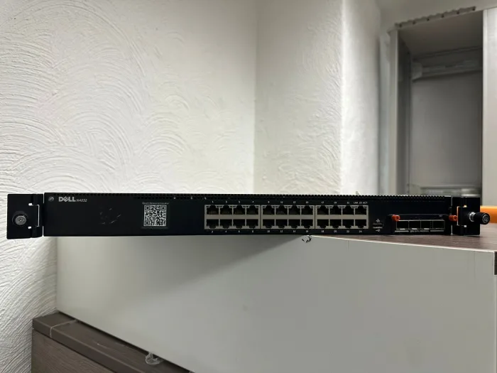 Lote 123 - Switch Dell N4032 24 puertos - Imagen 6