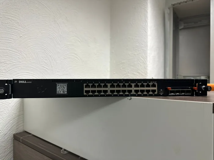 Lote 123 - Switch Dell N4032 24 puertos - Imagen 5