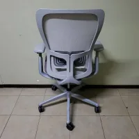 Lote 013 - Silla operativa Marca Haworth Modelo Zody con descansabrazos nuevos - Imagen 3