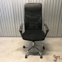 Lote 024 - Silla Ejecutiva en tela color negro y respaldo alto en malla color negro