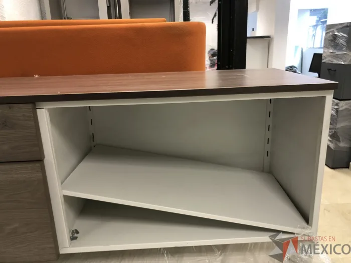 Lote 004 - Credenza con 2 cajones y 1 entrepaño - Imagen 8
