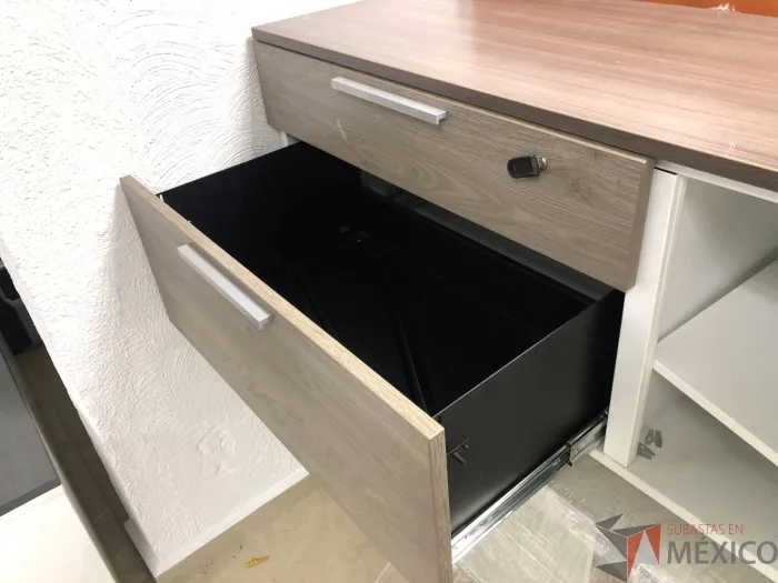 Lote 004 - Credenza con 2 cajones y 1 entrepaño - Imagen 5