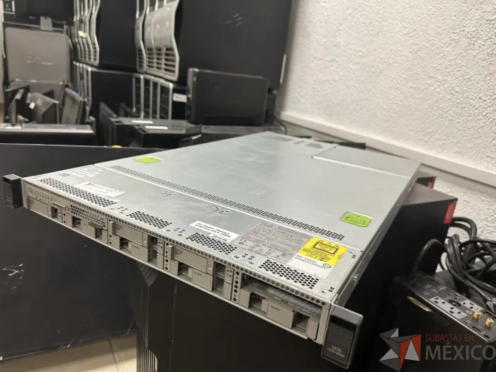 Lote 034 - Cisco UCS C220 M3 Rack Server