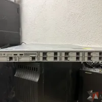 Lote 037 - High-Density Rack-Mount Server - Imagen 5