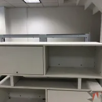 Lote 006 - Gabinete con 1 espacio y 1 puerta