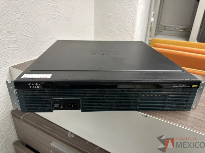 Lote 003 - Router CISCO 2900 - Imagen 2