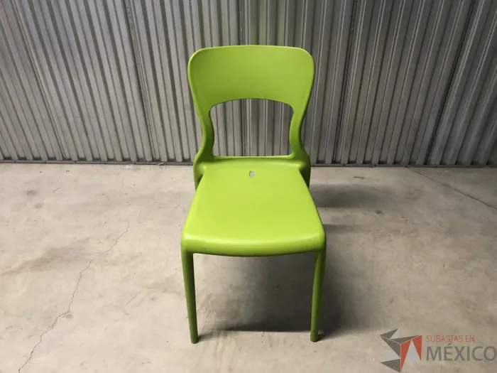 Lote 033 - Silla de comedor color verde - Imagen 5