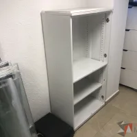 Lote 015 - Gabinete con 3 entrepaños - Imagen 6