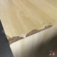 Lote 012 - Mueble De Madera Con 3 Puertas Y Entrepaños - Imagen 8