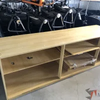 Lote 012 - Mueble De Madera Con 3 Puertas Y Entrepaños - Imagen 5