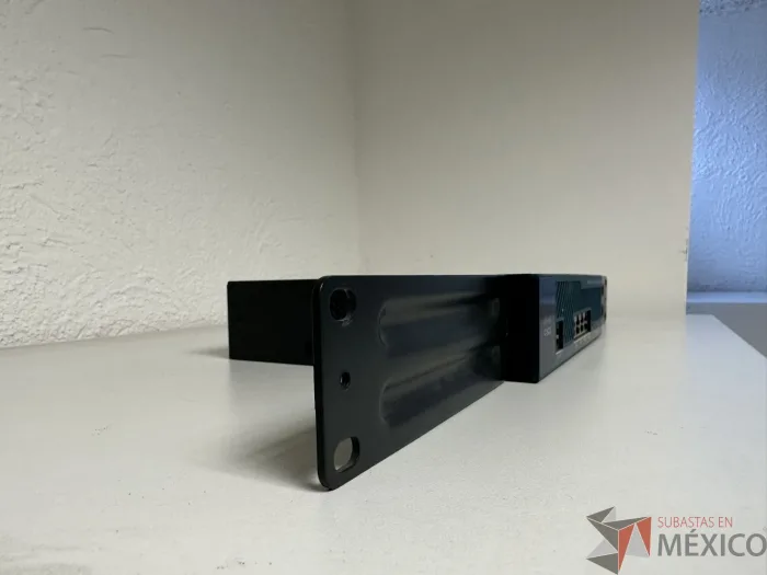 Lote 052 - Wireless LAN CISCO 2500 - Imagen 3