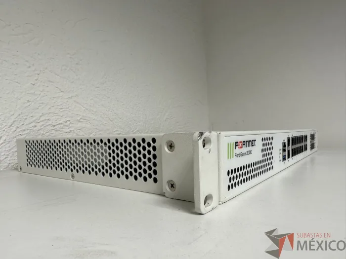 Lote 013 - Firewall Fortinet Fortigate FG-200E - Imagen 3