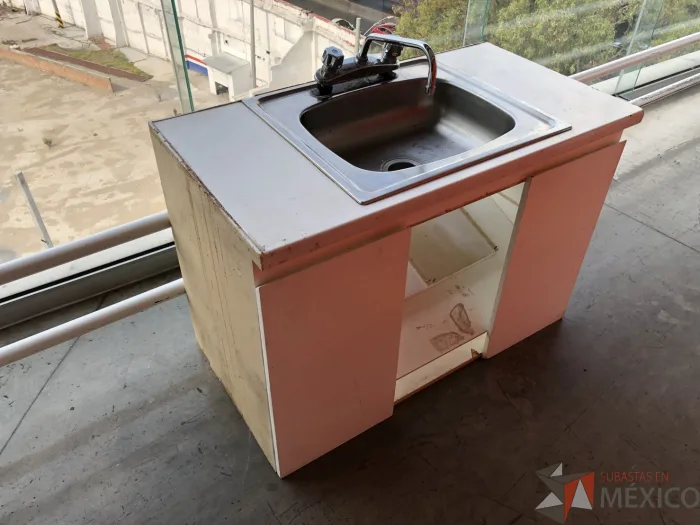 Lote 011 - Mueble con tarja - Imagen 14