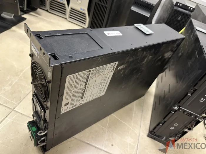Lote 212 - APC, Smart UPS SRT5000 VA RM - Imagen 2