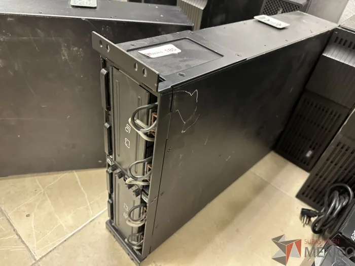 Lote 213 - APC, Smart UPS SRT5000 VA RM