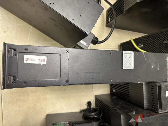Lote 213 - APC, Smart UPS SRT5000 VA RM - Imagen 2