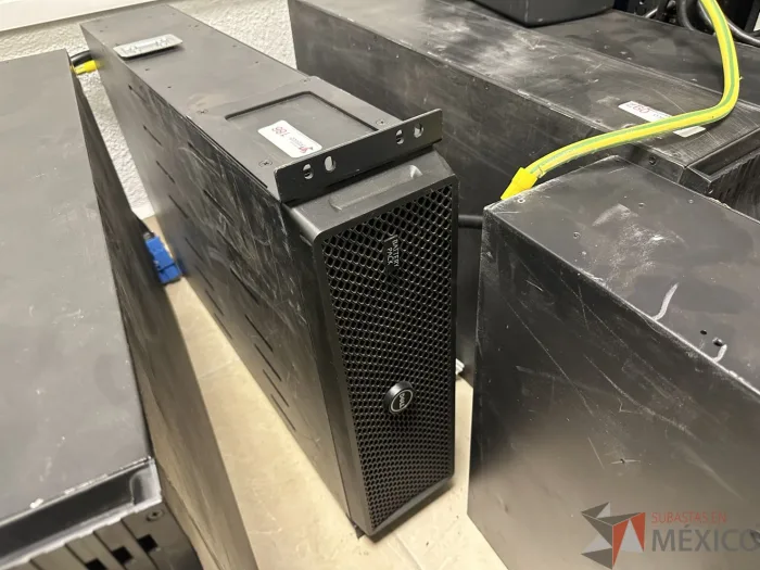 Lote 214 - APC, Smart UPS SRT5000 VA RM - Imagen 3